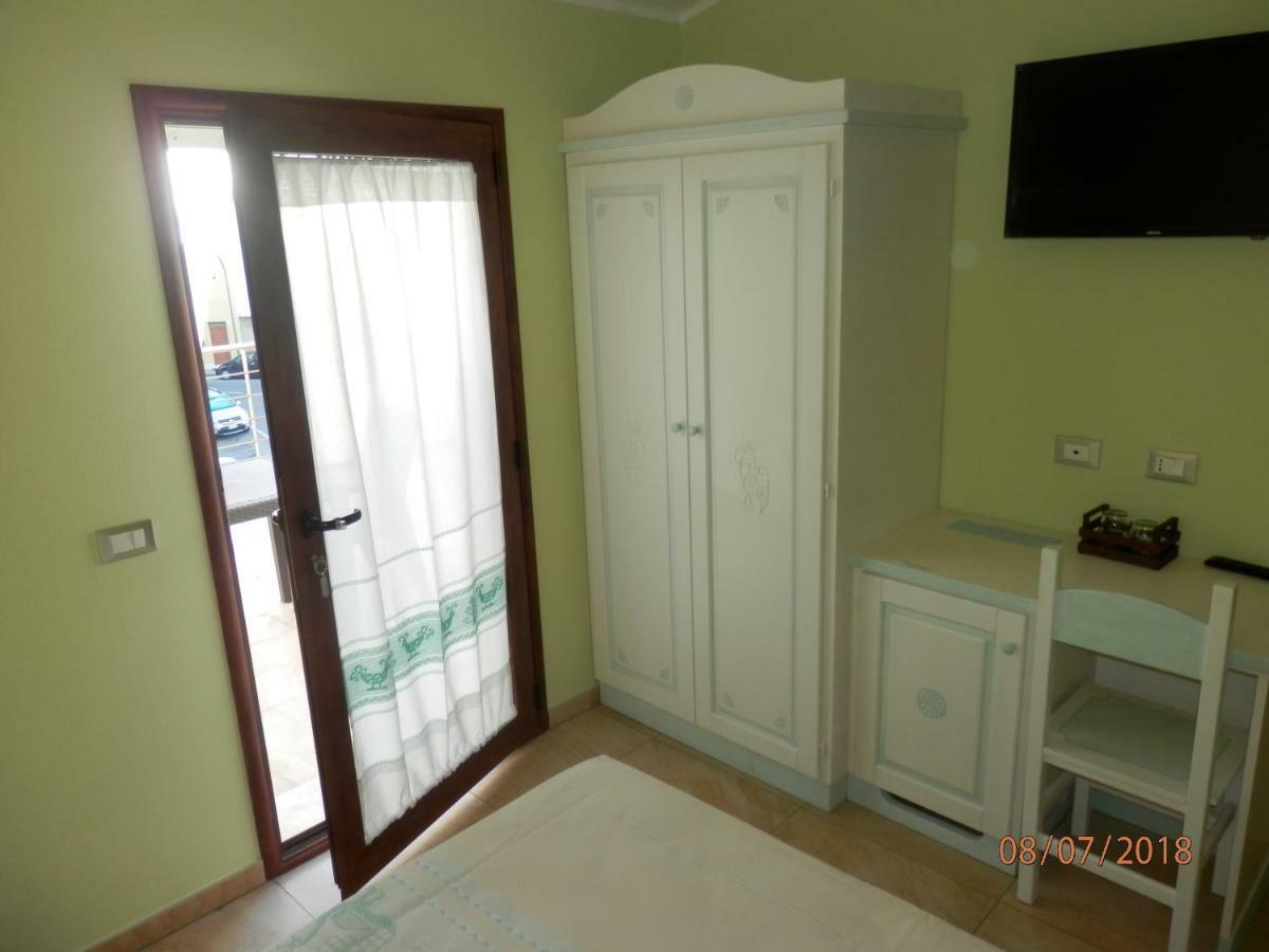 Sardinia For You Oristano Exterior foto